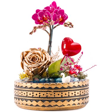 Solmayan Gül ve Mini Orkide 