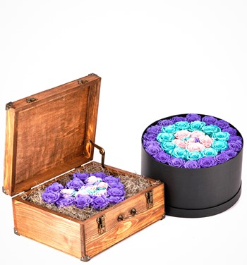 Sandık ve Dev Kutuda Sweet Rainbow Solmayan Güller