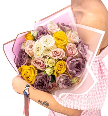 sarı ve lila güller